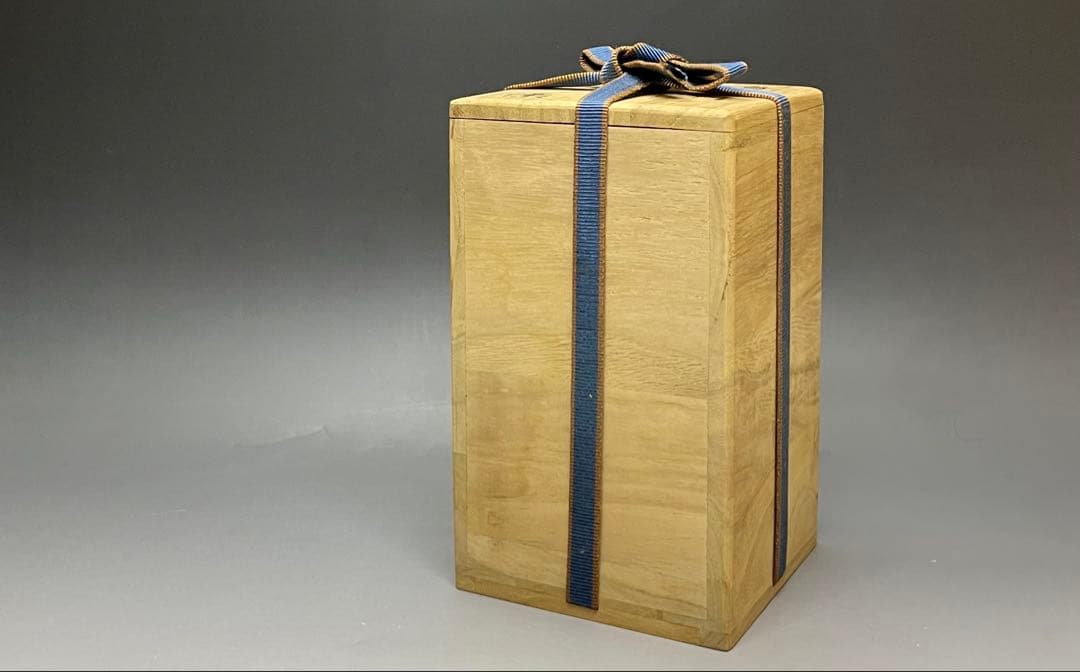 金重愫　粉引徳利　備前焼　共箱　栞　b523