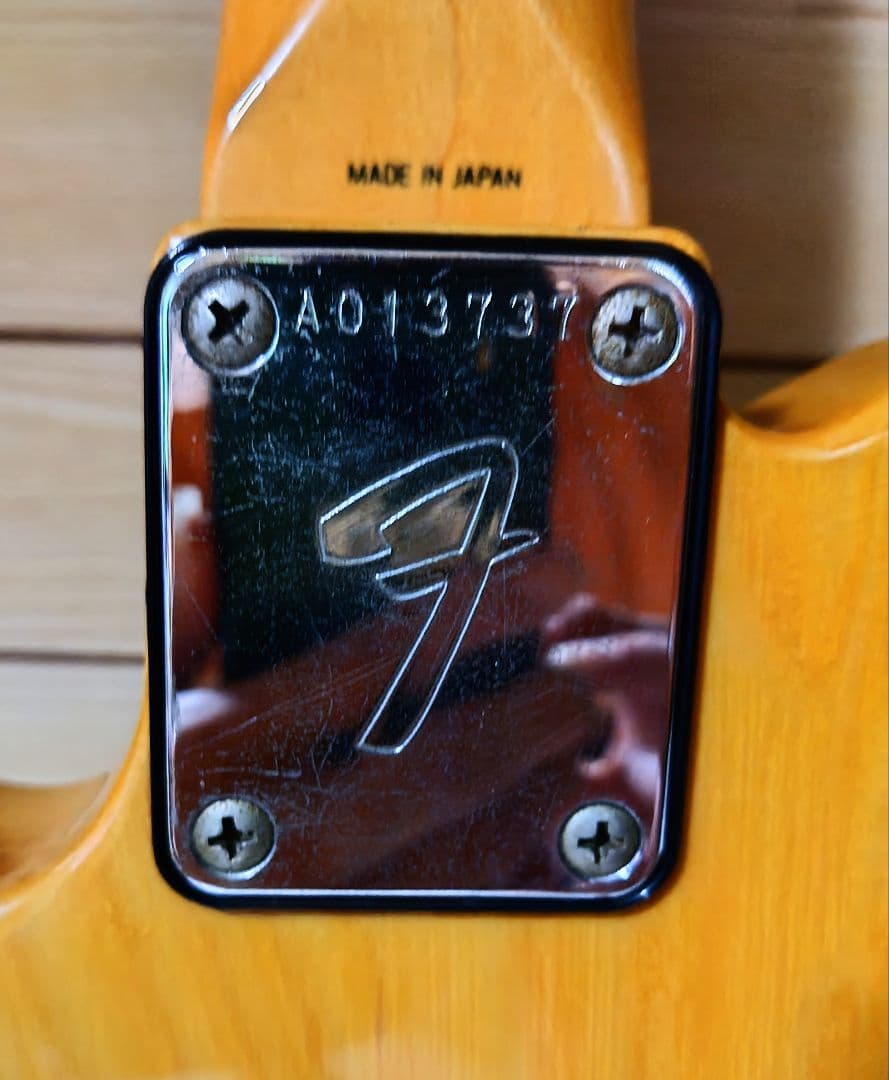 ヴィンテージギターFenderJapanテレキャスタフェンダーAシリアルケース付