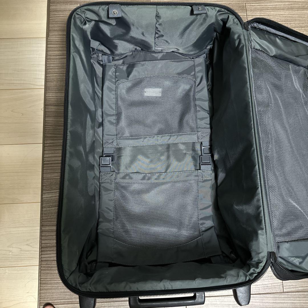 Briggs & Riley ２輪ナイロン 機内持込みキャリー　スーツケース