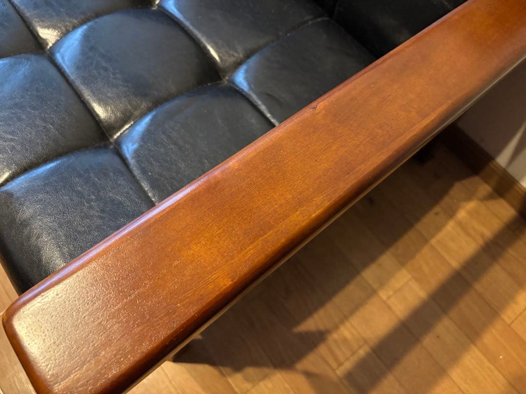 週末値下げ　カリモク風ソファ　萩原シャーク2 二人掛けソファ