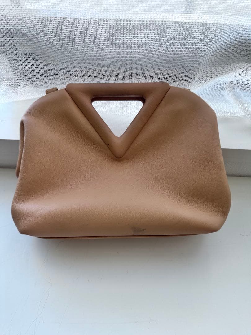 BOTTEGA VENETA レザー ショルダーバッグ ベージュ系