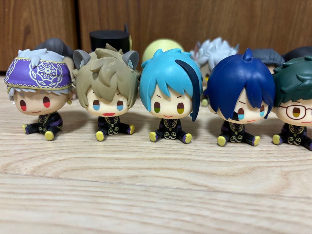 ツイステ デフォルメフィギュア