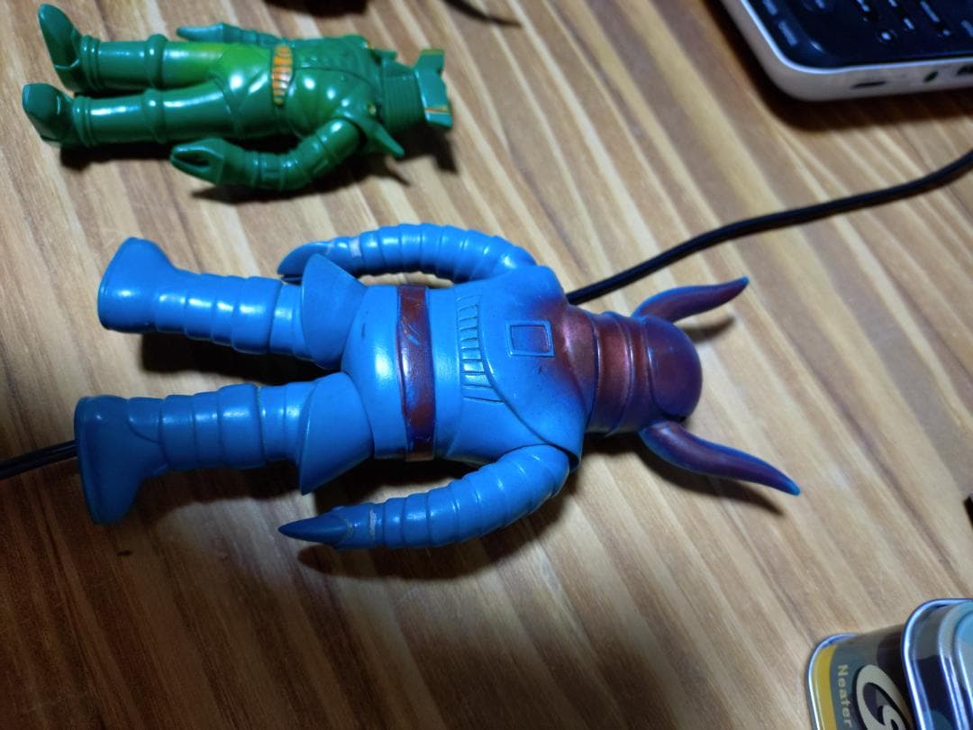 敵ロボ3個セット　レッドバロンより　ブルマァク