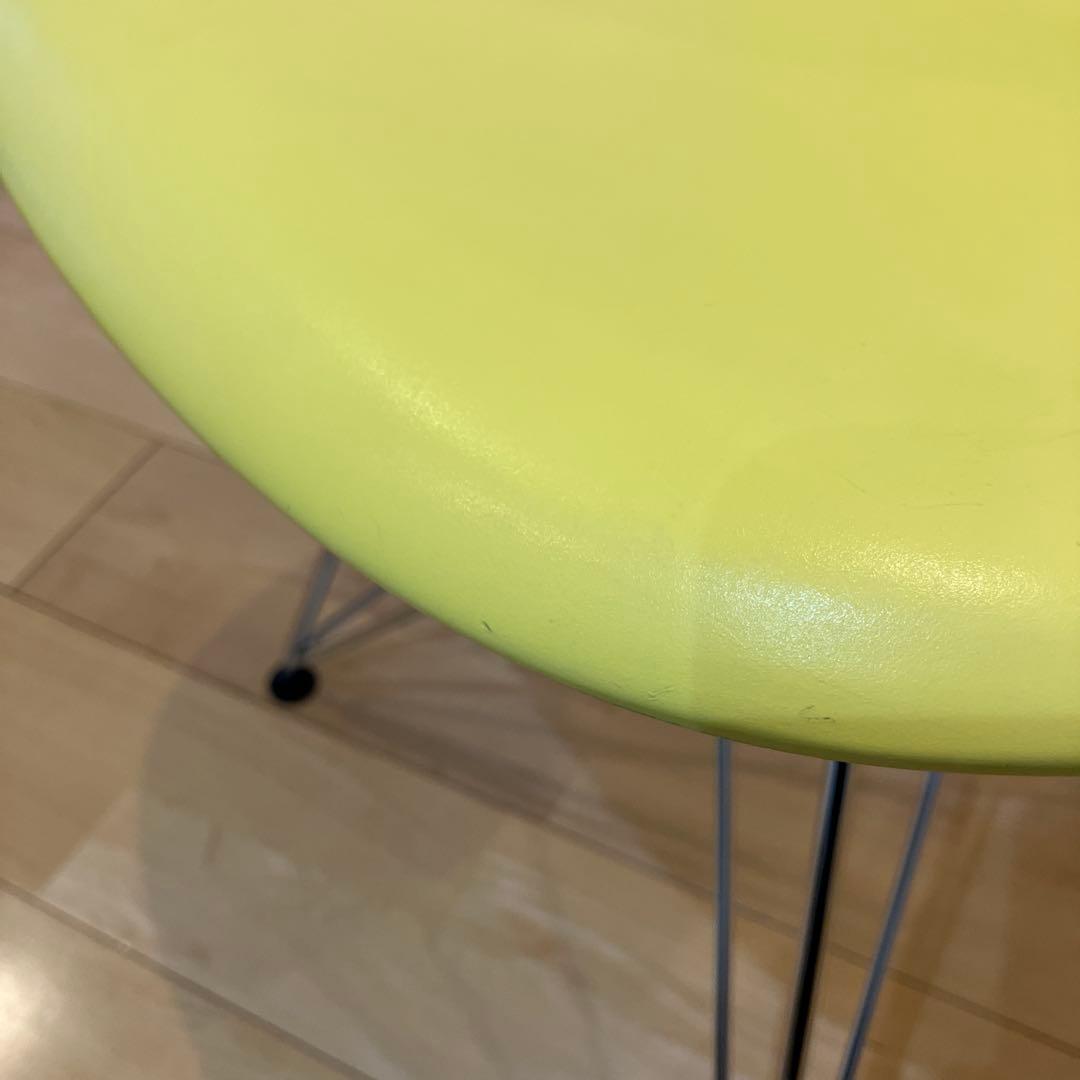 大阪市淀川区•引取限定　vitra ヴィトラ　イームズチェア イエロー