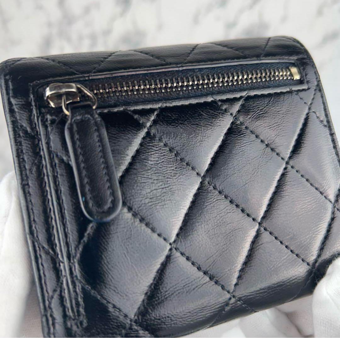 22 CHANEL マトラッセ　ミディアムサイズ　コンパクト　折り財布