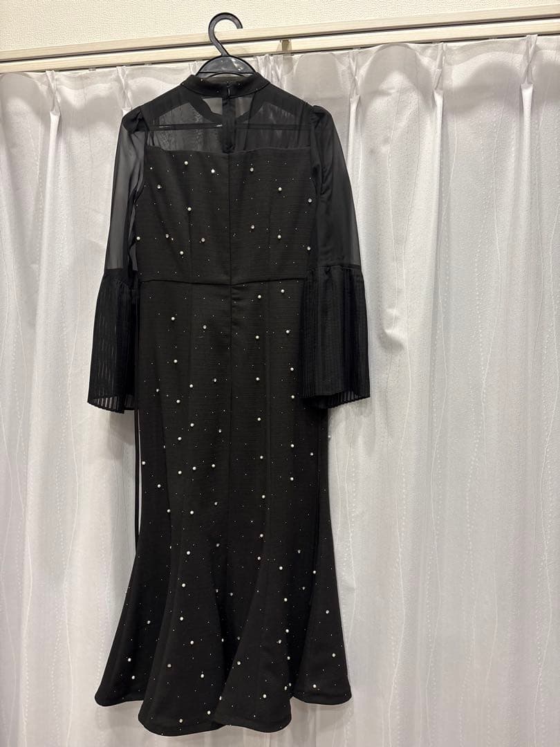 【LEJA】パールビジュー付き透け感プリーツフレアスリーブビーズマーメイド