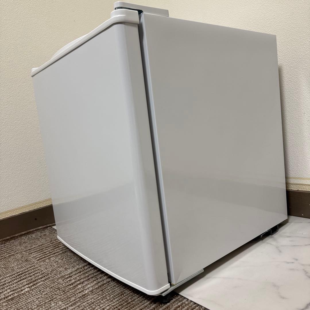 美品 simplus 2024年製 冷蔵庫 47L 自動霜取り機能付 温度調整可