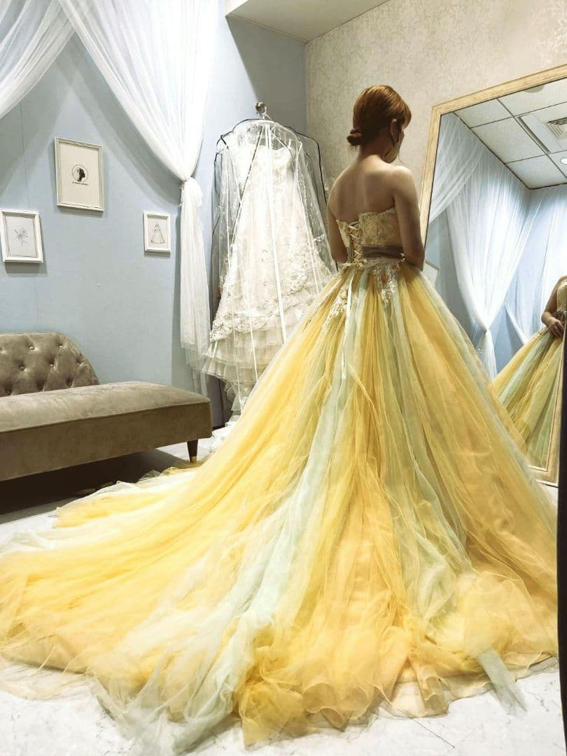 カラードレス　イエローグラデーションドレス