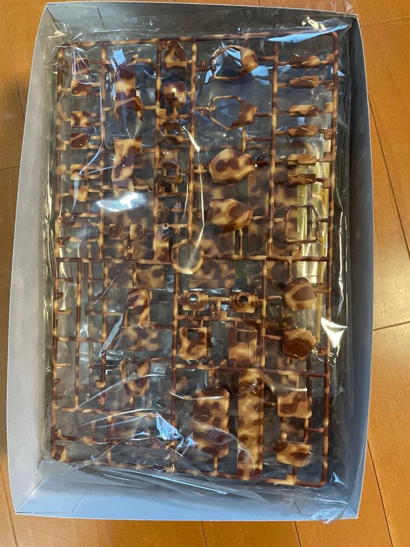 MG 陸戦型ガンダム　イベント限定　迷彩色コーティング　砂漠用B 未組立キット