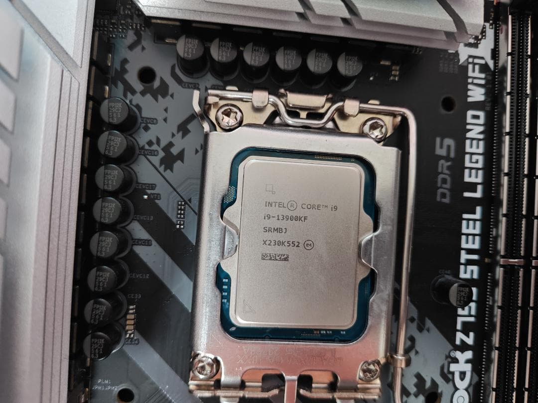 I9 13900KF + ASRock Z790 2点セット