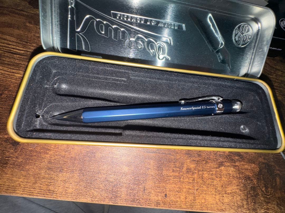 カヴェコスペシャルブルー0.5mm ケース付き