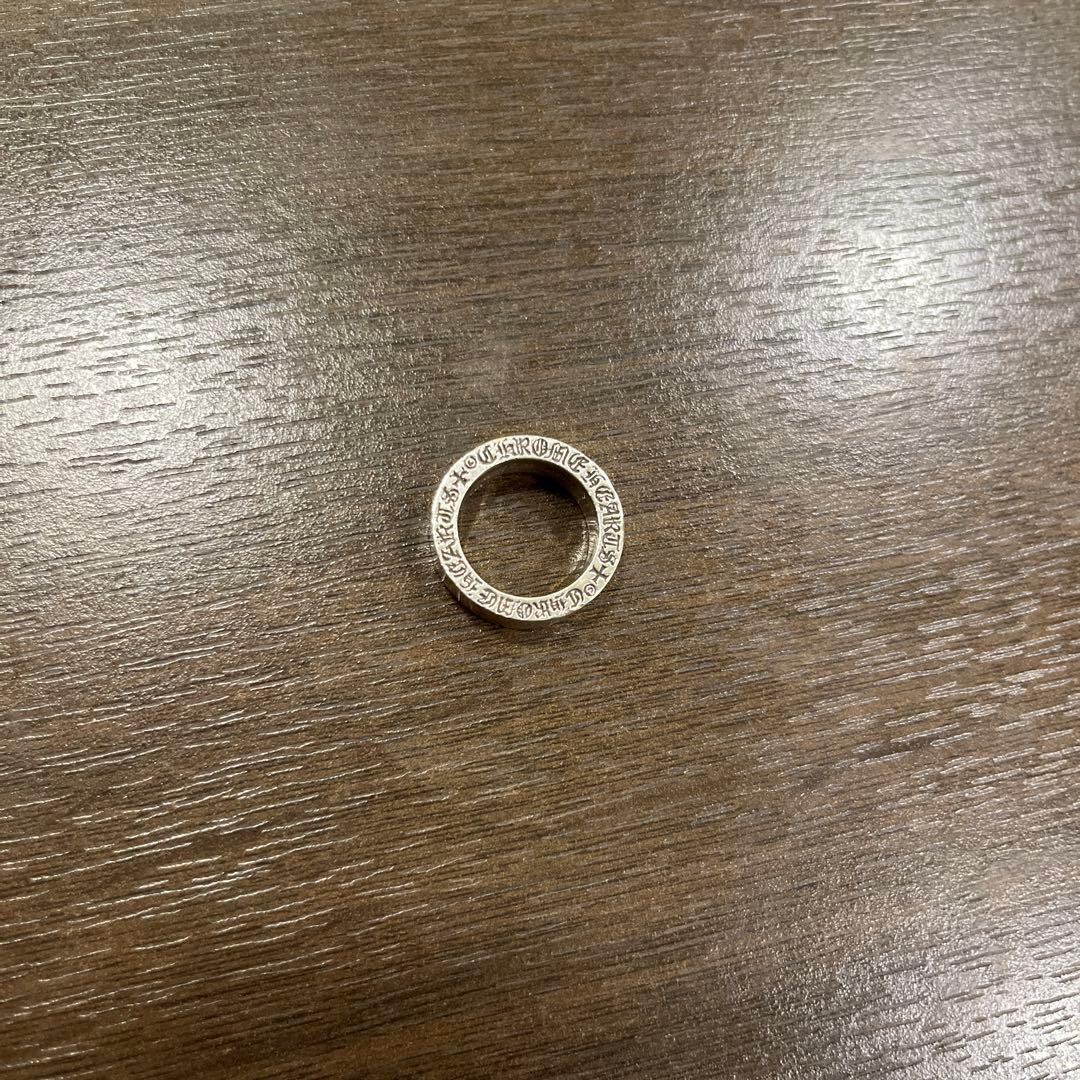 シルバー エンボスリングクロムハーツ