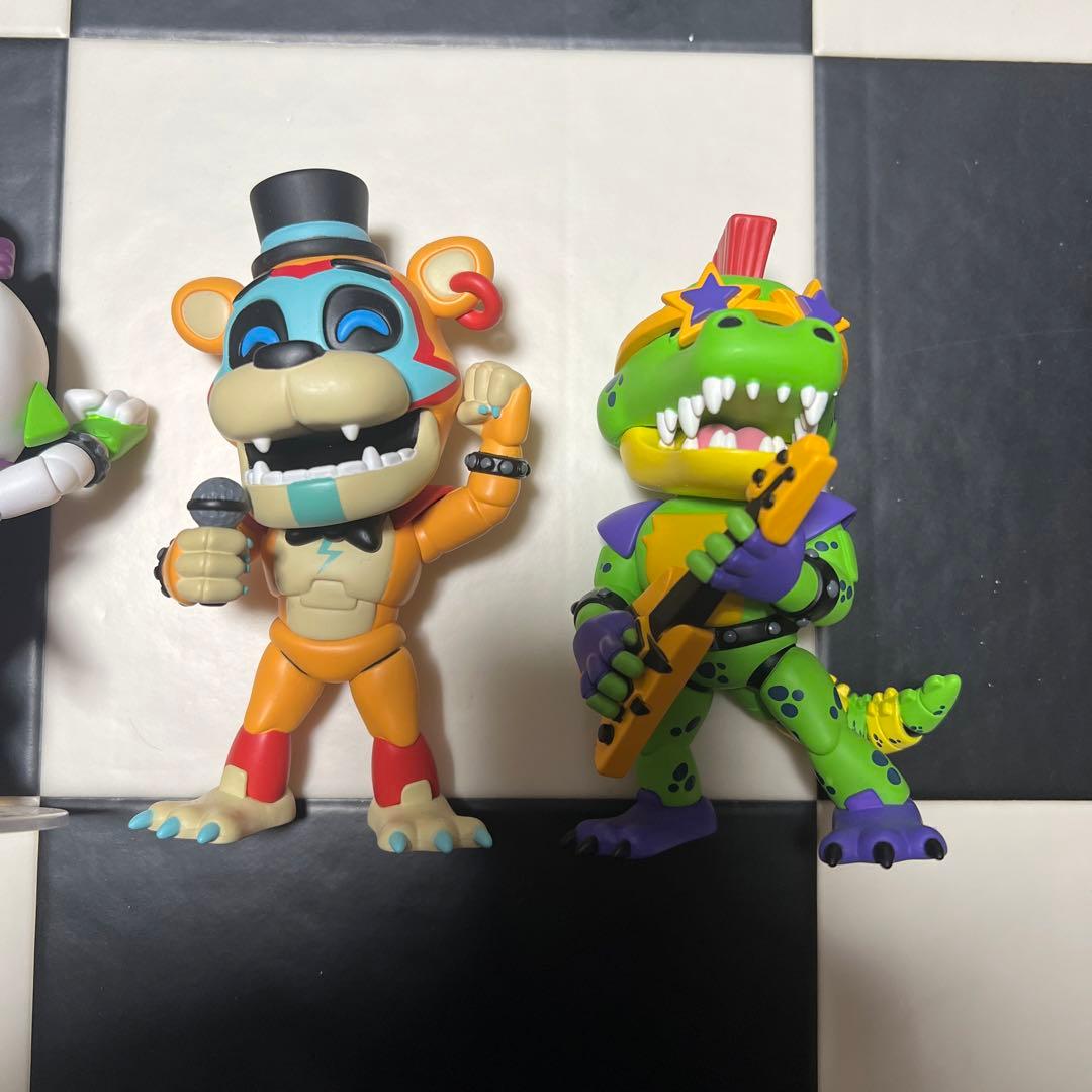 ファイブナイツ　フィギュア　fnaf 4体セット　youtooz