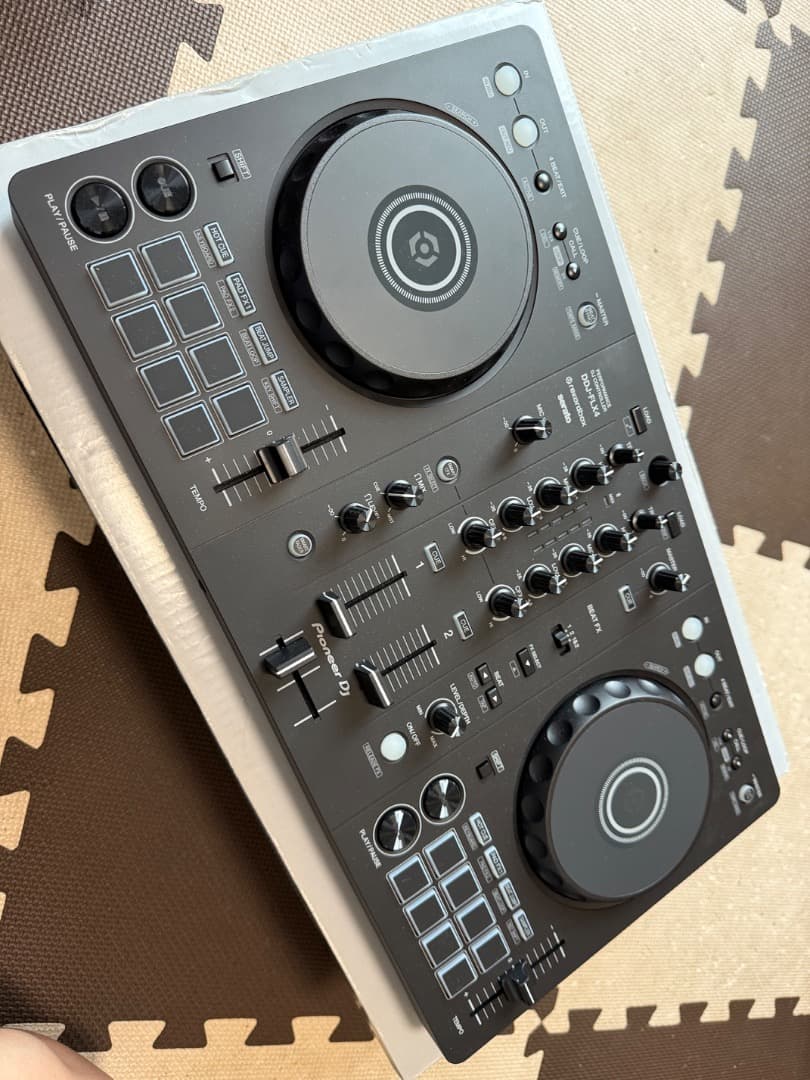 PioneerDJ DDJ-FLX4 DJコントローラー
