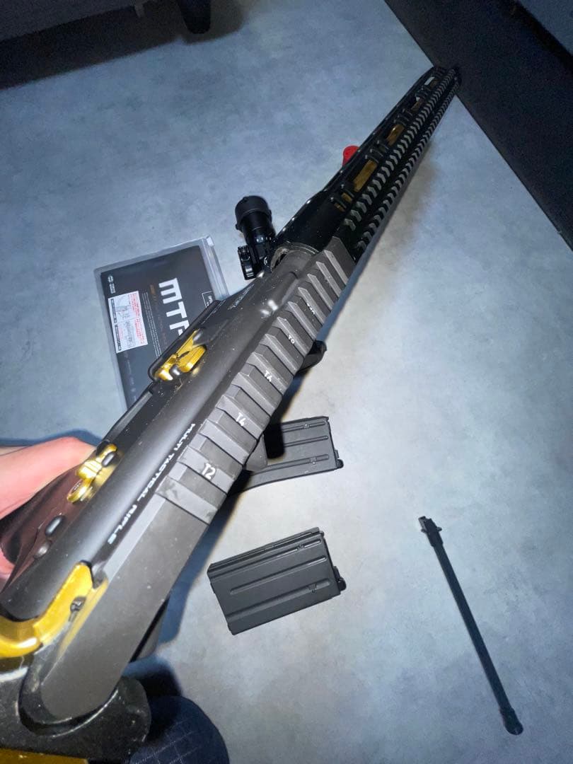 東京マルイ　MTR16 G Edition ＋ショートズームスコープ