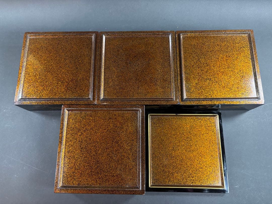 セール　重箱　四段　輪島塗　梨地　家紋　松竹梅