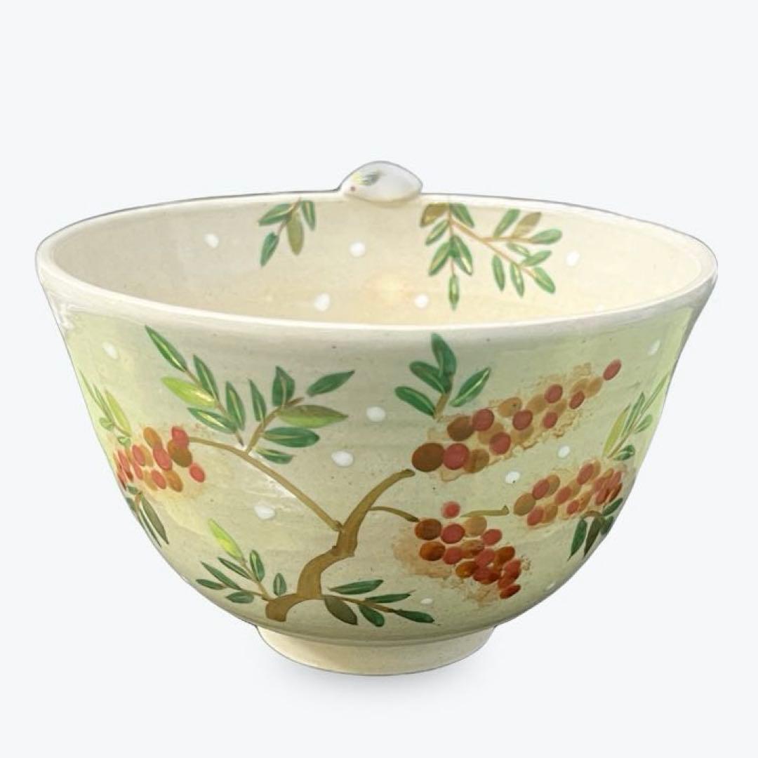 茶道具 茶碗 色絵 南天に雪うさぎ 東山 深山　抹茶茶碗　抹茶碗