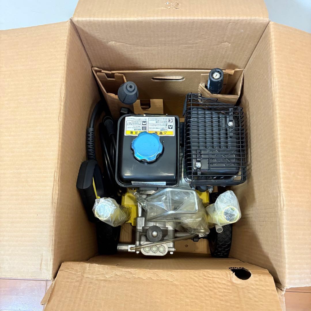 【未使用・送料込み】ケルヒャー エンジン式 家庭用高圧洗浄機 G4.10M