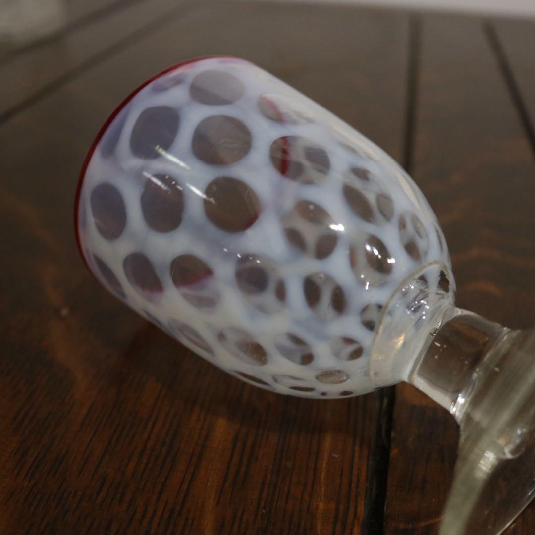 明治大正頃　赤縁 乳白　水玉文様 ナツメ形　骨董古美術氷コップ和ガラス