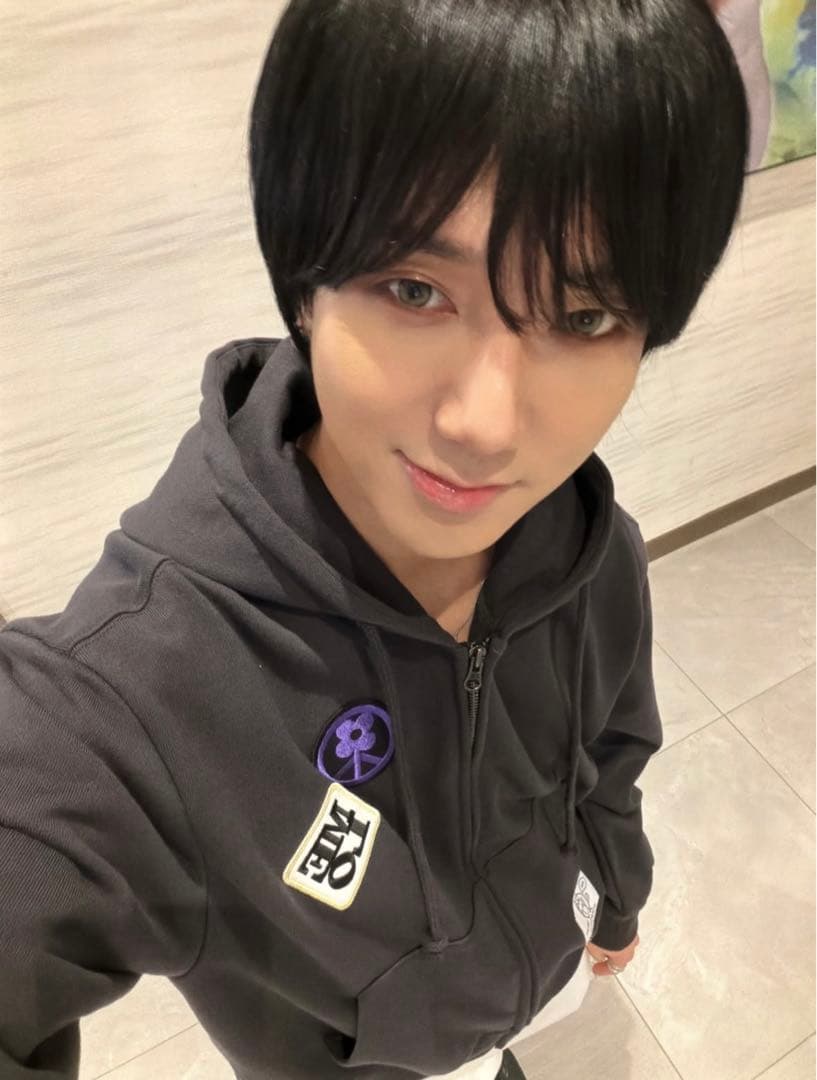 マウスラビット　パーカー　イェソン　チャコール　韓国　YESTHEDAY