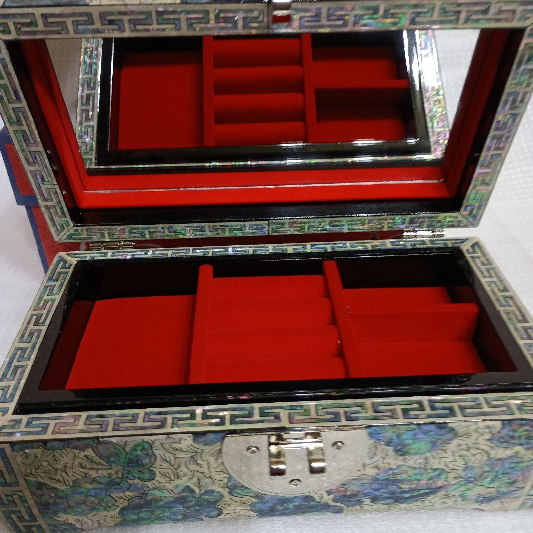 韓国螺鈿細工　ジュエリーボックス　宝石箱　カギ付き　伝統工芸品