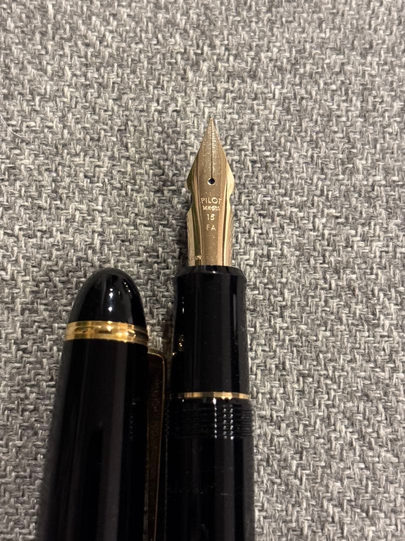 パイロット 万年筆 カスタム743 ブラック