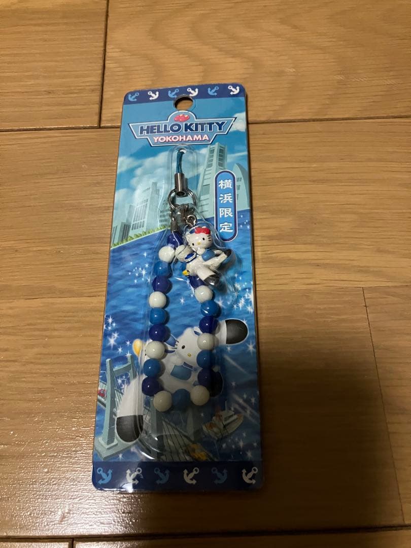 【超希少】ご当地キティ　横浜限定 ストラップ