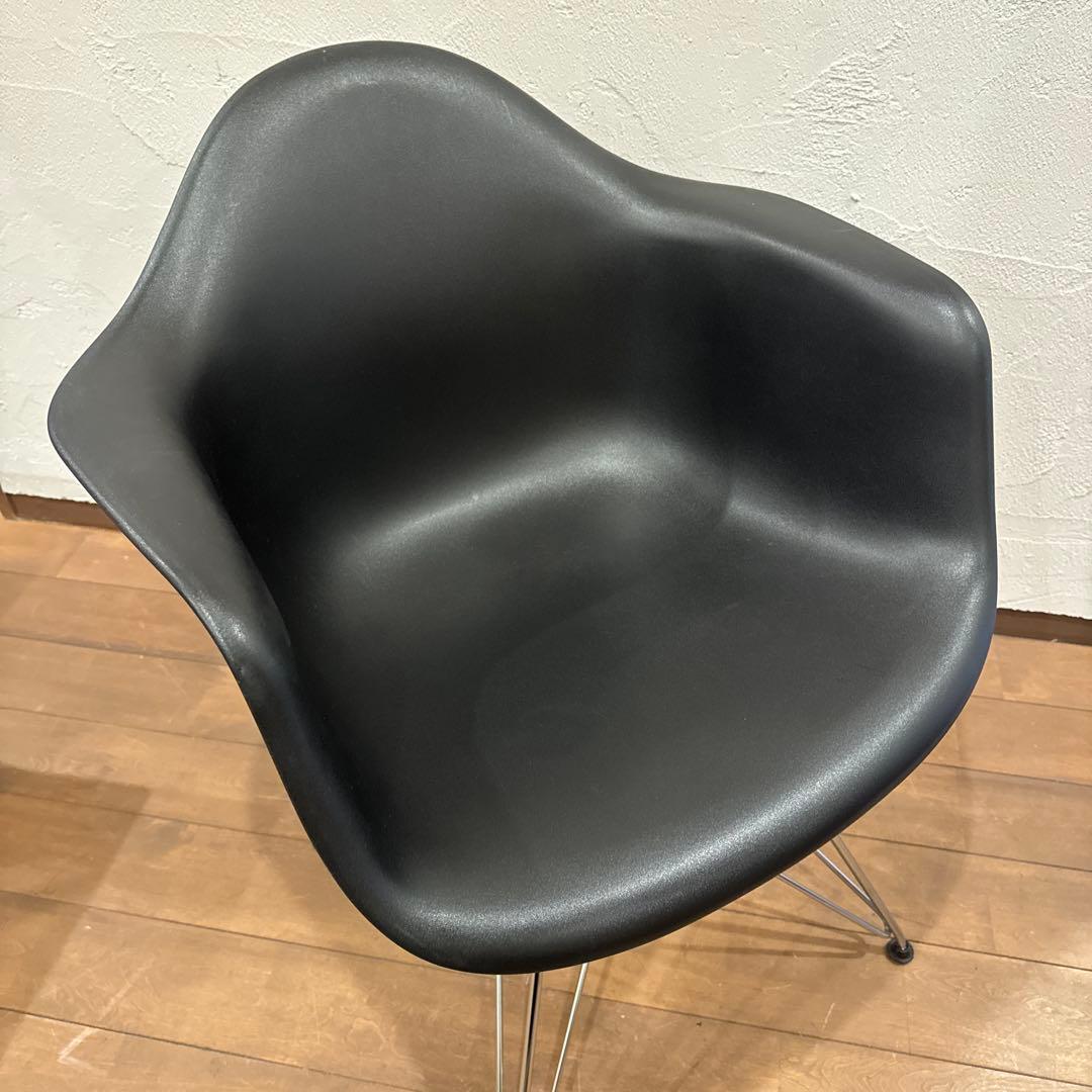 HermanMiller イームズ アームシェルチェア DAR