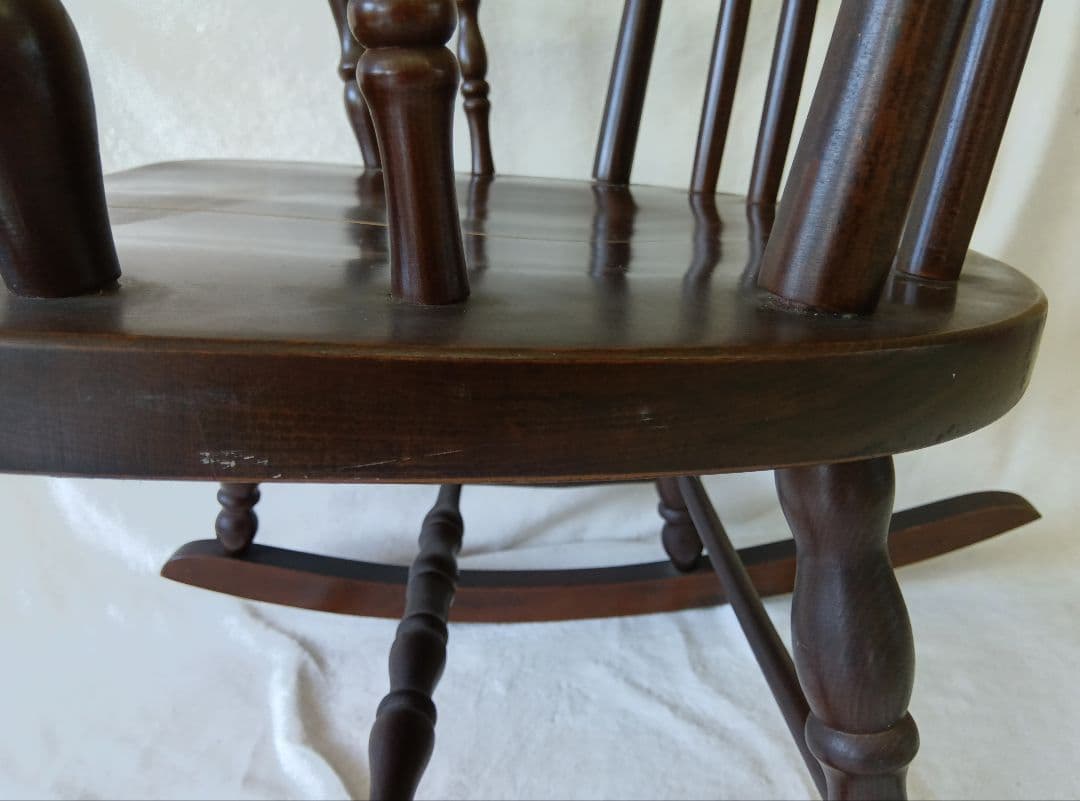 ロッキングチェア　椅子　古家具　アンティーク　【ジャンク品】　アームチェア