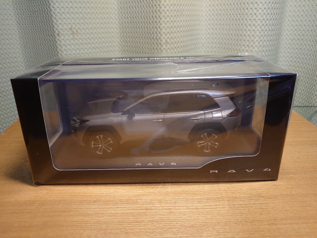 【2台】新型RAV4　Z　メタリック／ADVENTURE　アーバンロック