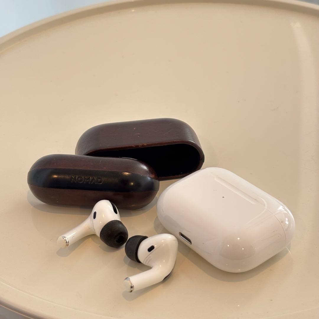 AirPods pro Lightning Nomadケース付き エアポッズプロ
