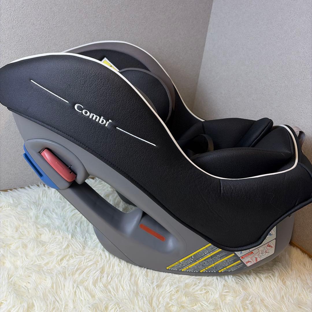 【極美品】Combi ミニマグランデ スペースブラック 新生児OK