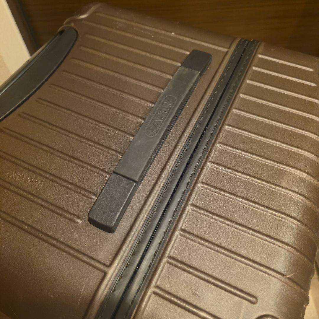 リモワRIMOWAブラウン キャリーケース 大容量 4輪