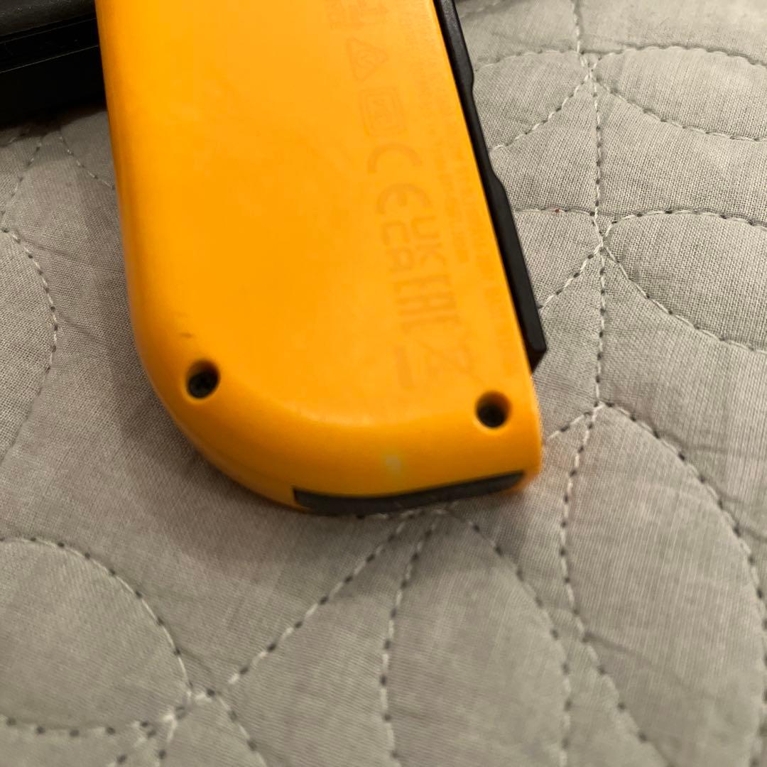 Nintendo Switch 本体 紫/黄色 Joy-Conストラップ付き