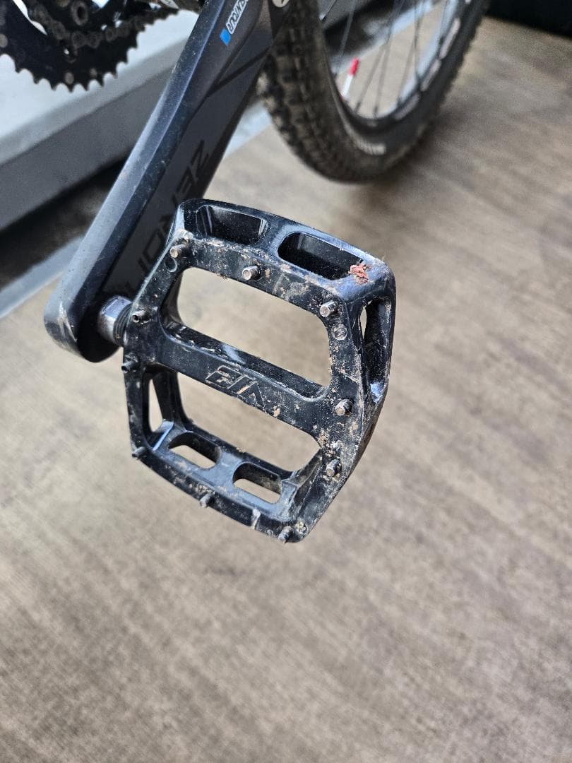 コメンサル フルサスMTB 26インチ Sサイズ