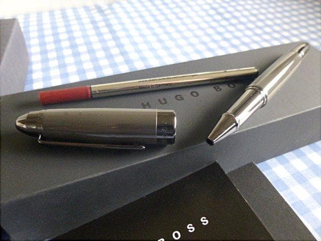 ■ドイツ製 HUGO BOSS(ヒューゴボス)アイコングレーローラーボールペン