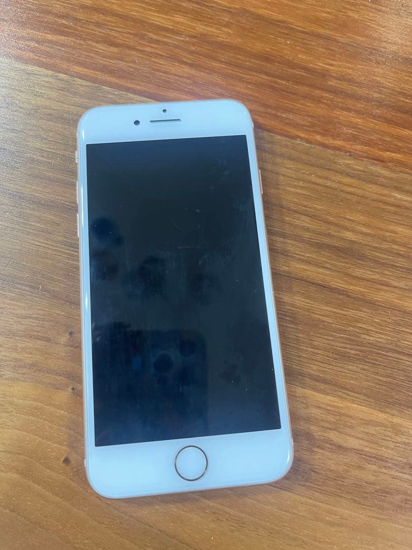 携帯電話本体 iphone8