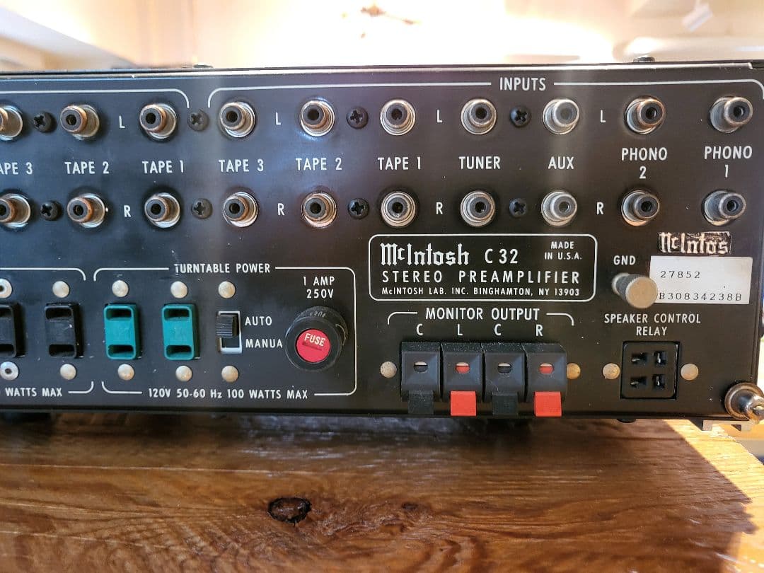 McIntosh マッキントッシュ C32 プリアンプ 【動作品】