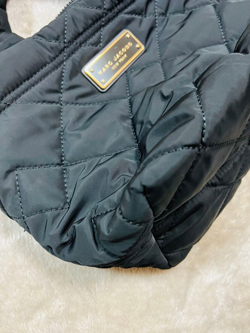 MARC JACOBS NEW YORK ショルダーバッグ【ブラック】