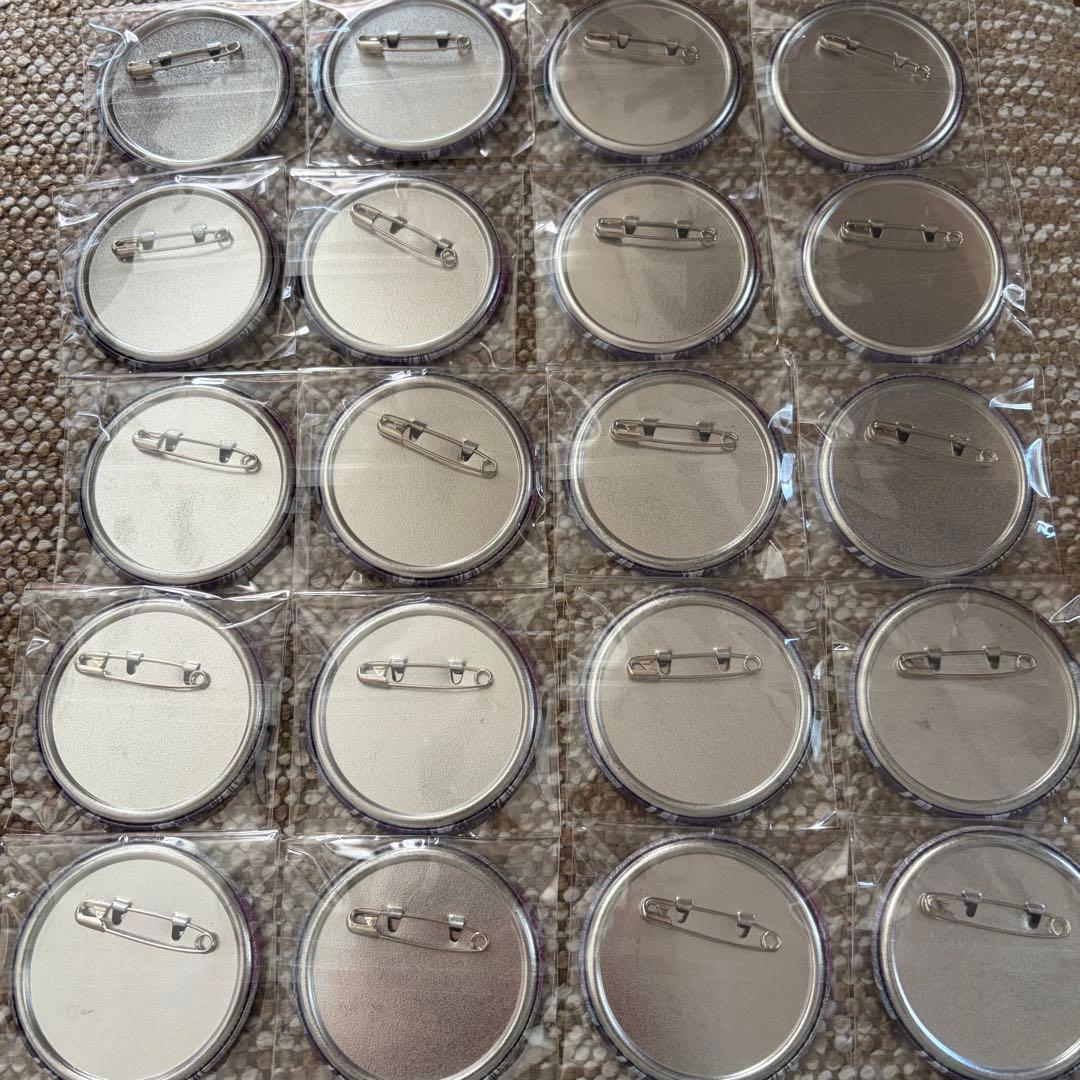 宵崎奏 缶バッジ