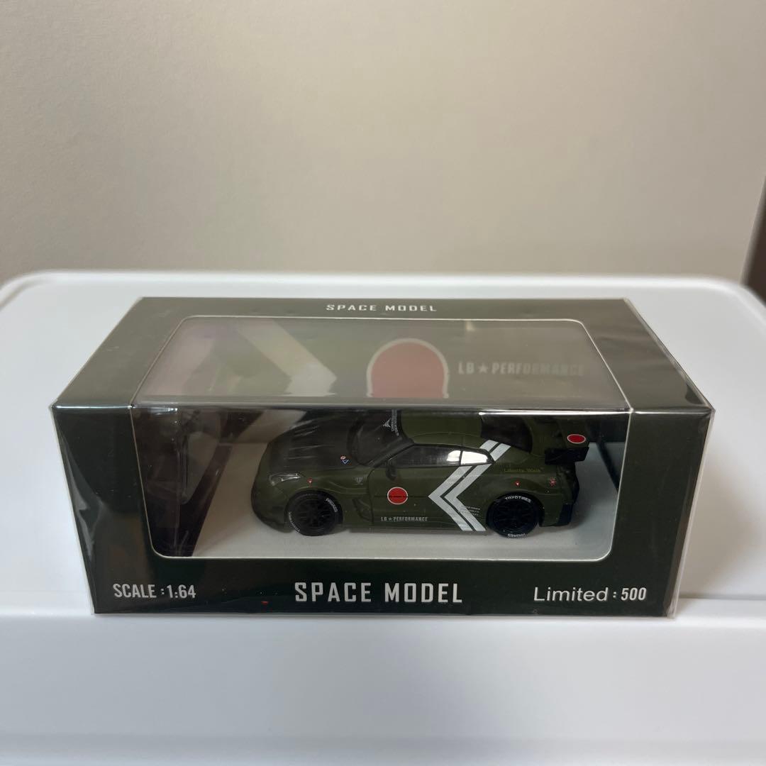 リバティウォーク　1/64 ミニカー　 GT-R LBWK