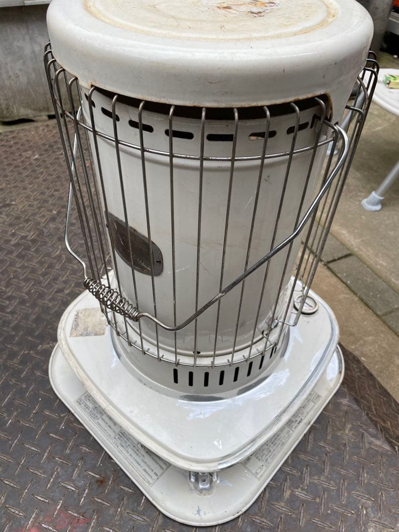 自然通気形開放式石油ストーブ