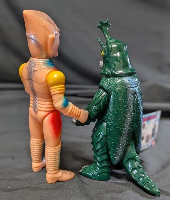 ジェットジャガー＆メガロ（Ｍ１号・ブルマァク復刻）ソフビフィギュア２体セット