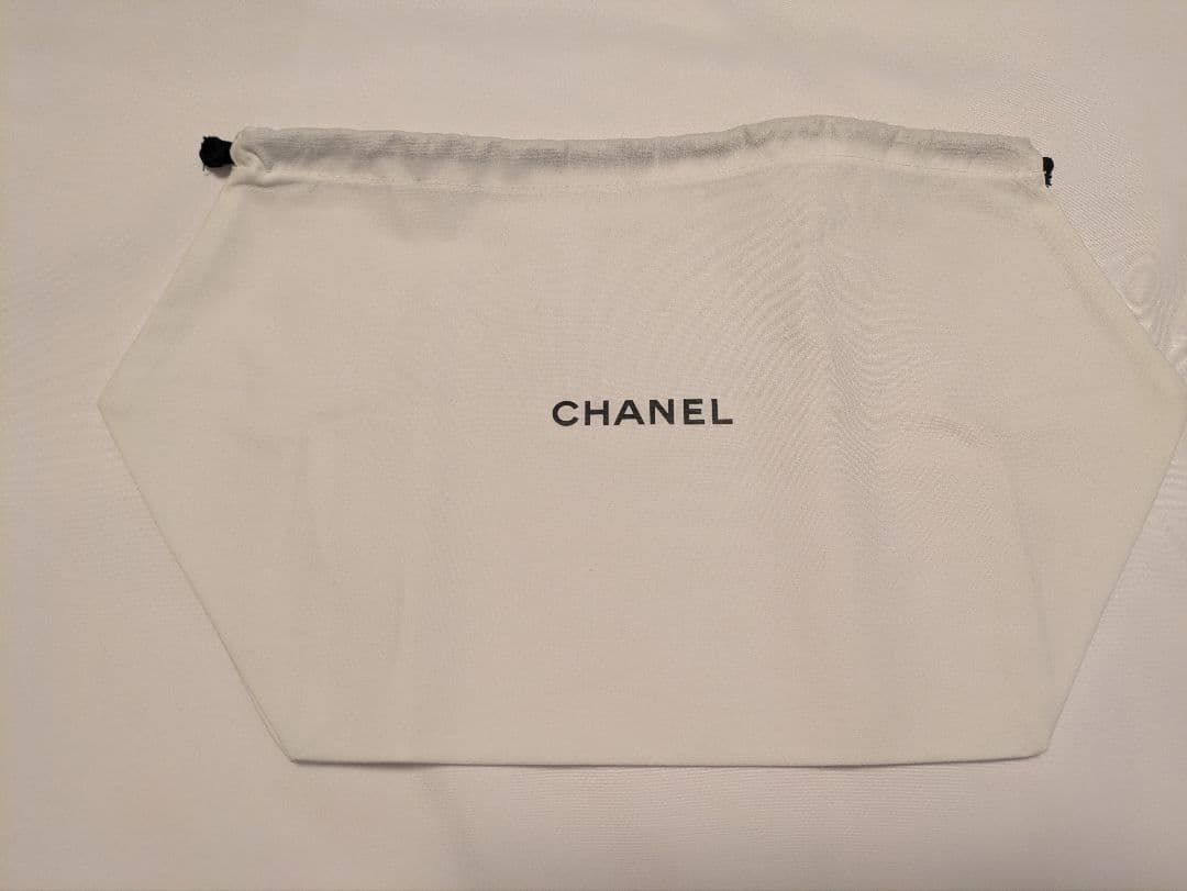 CHANEL クリスマスコフレ2025 アイシャドウ　マスカラセット　ポーチ