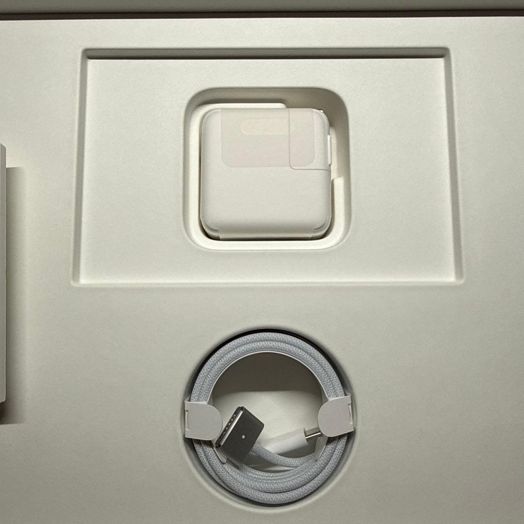 Apple MacBook Air M2シルバー 本体 SSD256GB