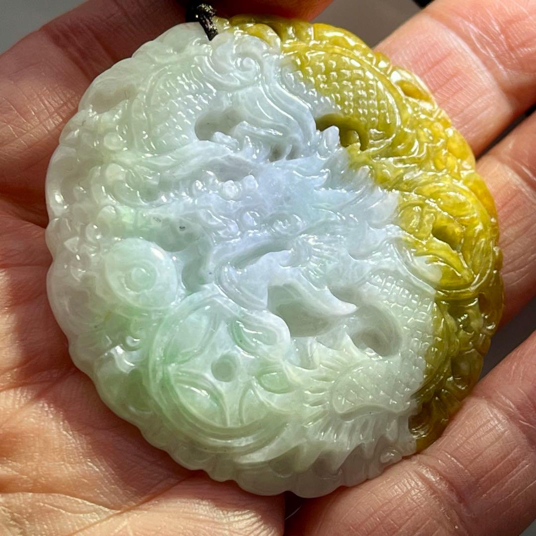 鑑別付 本翡翠 硬玉 A 龍神 招財 彫刻 ペンダント 15.5g 翡翠 一点物