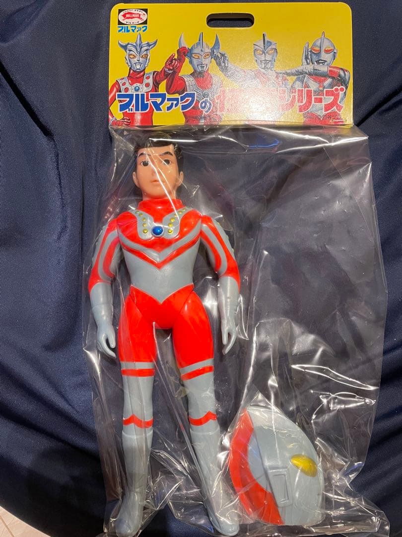 墓場の画廊 ブルマァク マスク取れゾフィー レトロカラー ツブコン 円谷