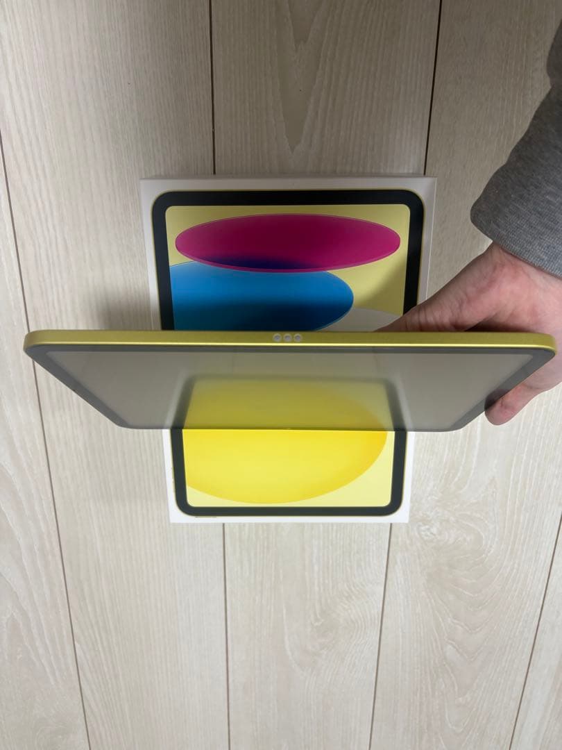 未使用に近い　iPad A16 第11世代 128GB Wi-Fi イエロー