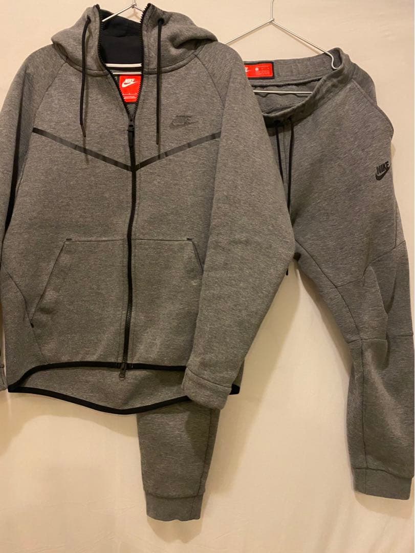 Nikeテックフリース　セットアップ　上下　グレー　M