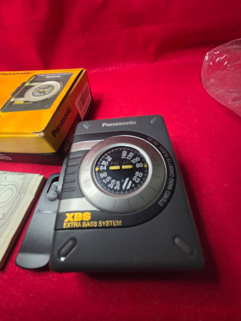 【未使用品】Panasonic ラジオ付きカセット プレーヤー RQ-V65-K